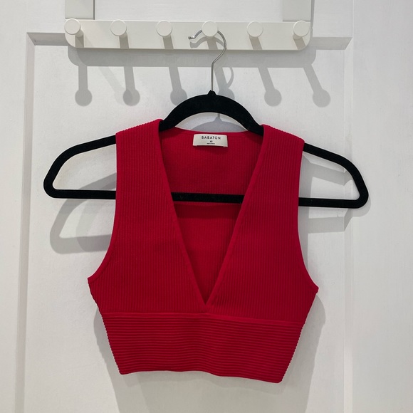 ARITZIA Crop Top - Picture 1 of 2